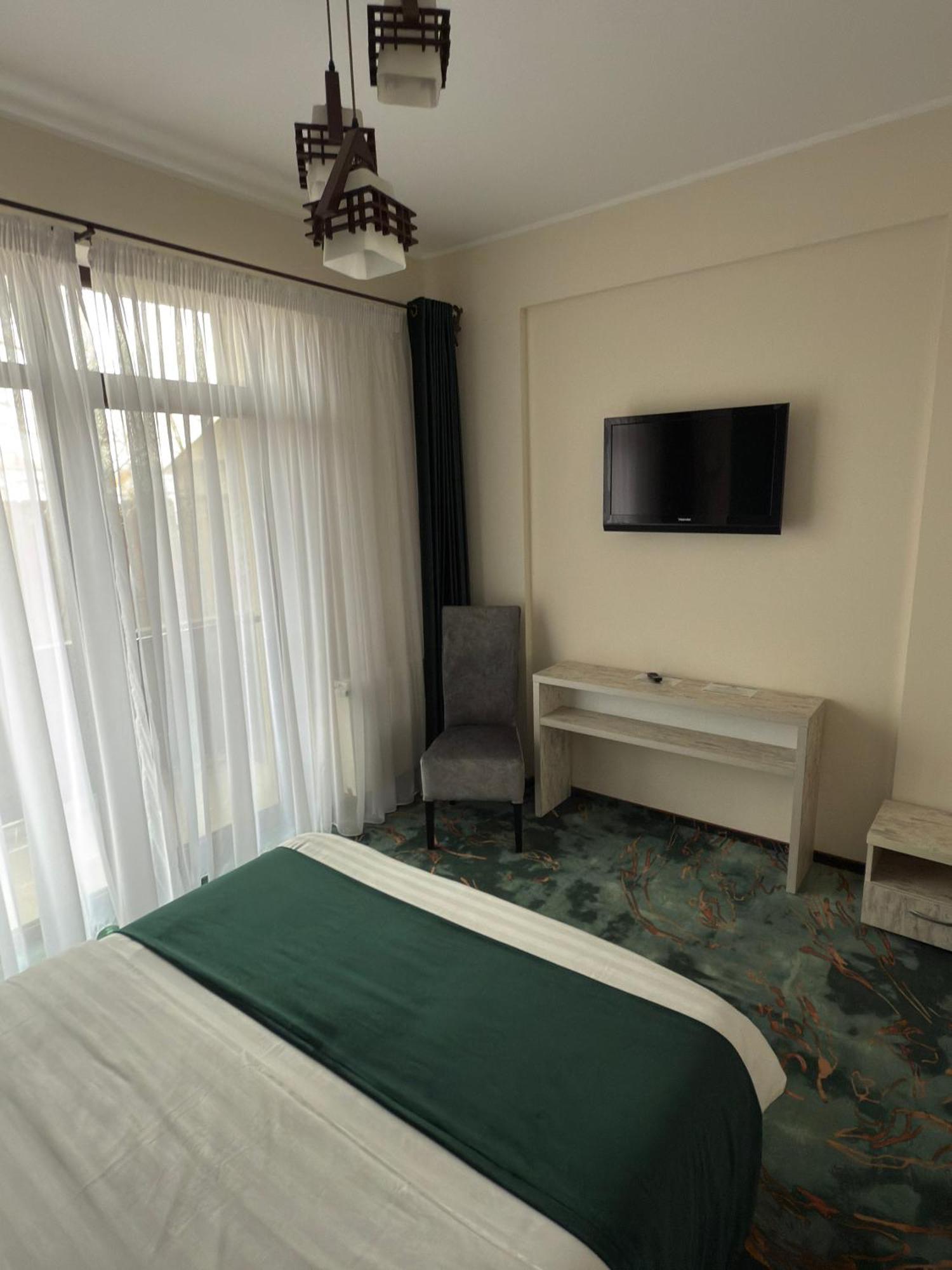 Green Garden Resort Odobesti Exterior photo