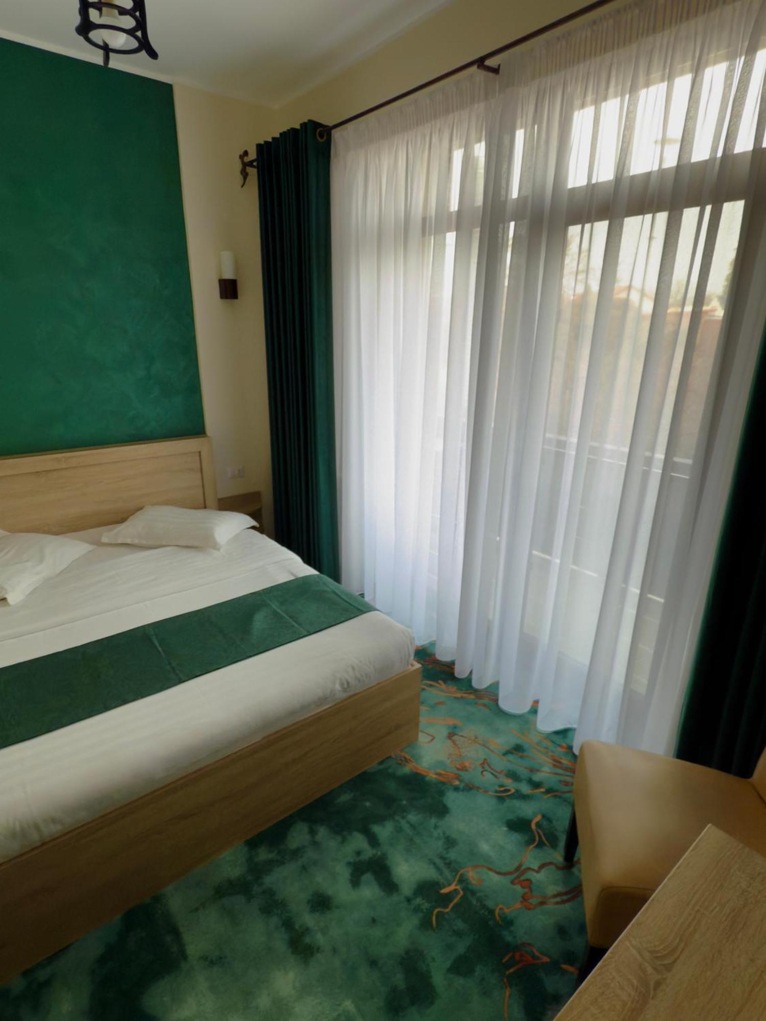 Green Garden Resort Odobesti Exterior photo